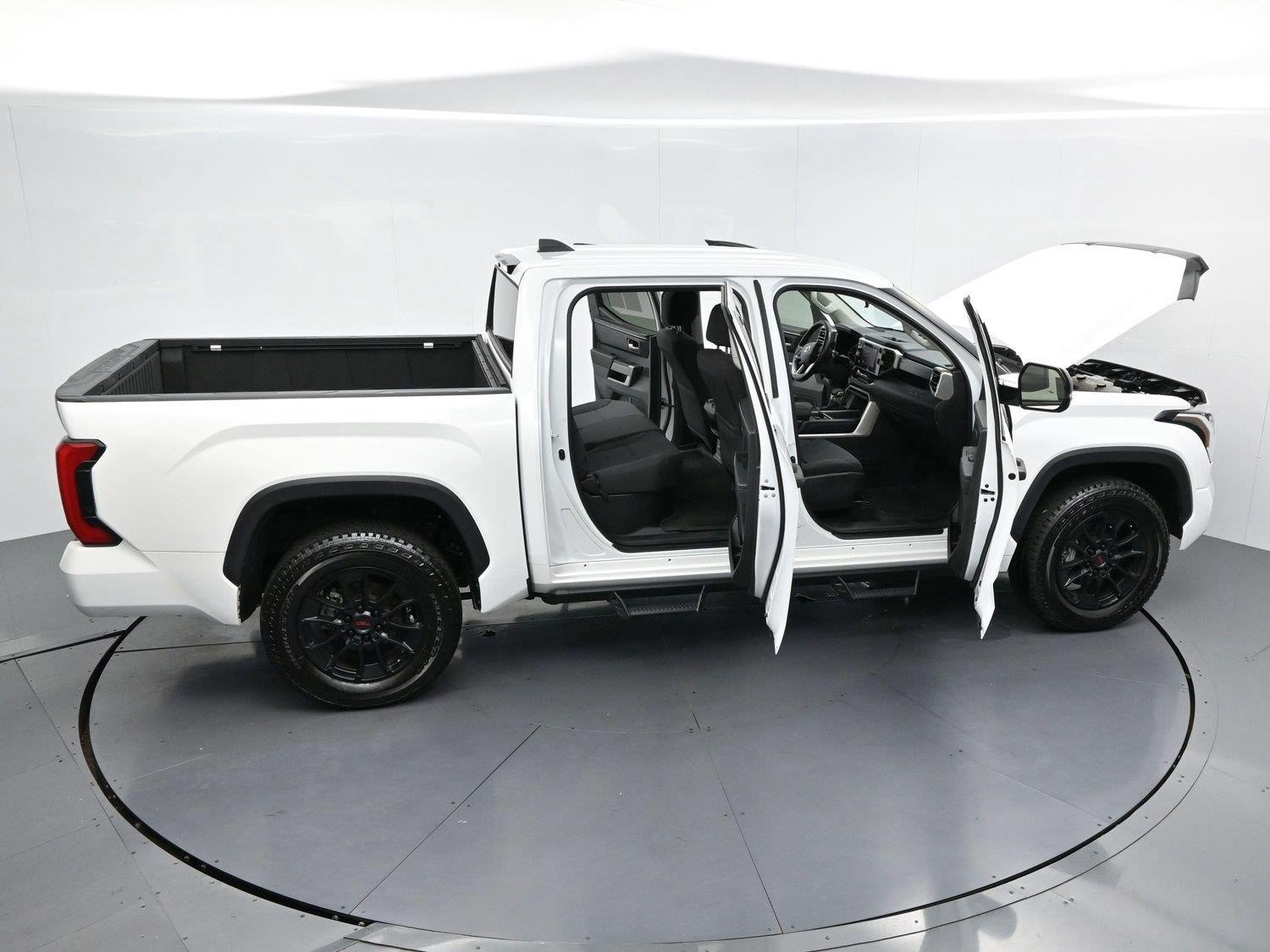Used 2024 White Toyota SR5 image 37
