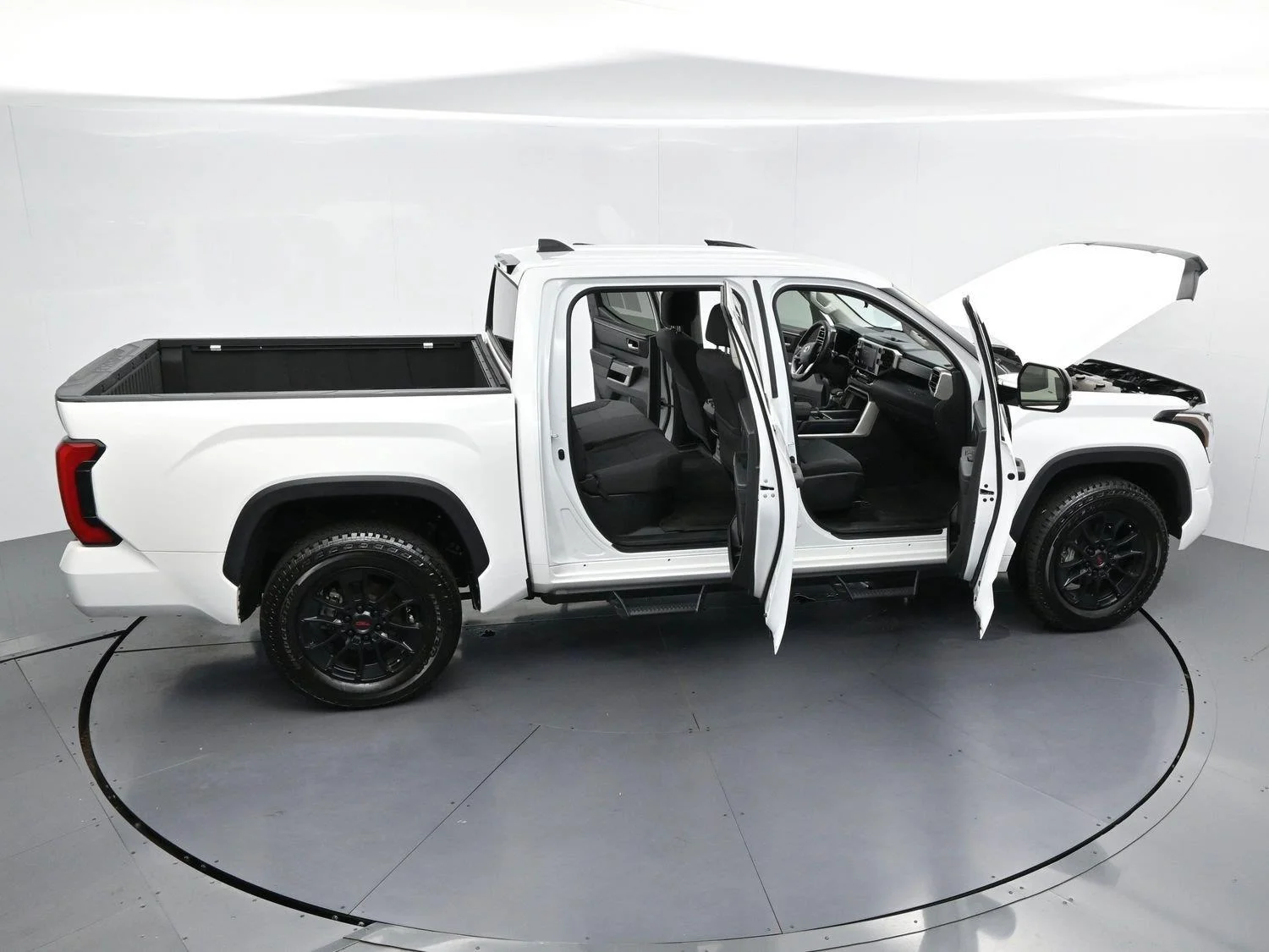 Used 2024 Ice Cap Toyota SR5 image 37