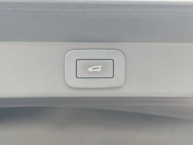 Used 2024 Firenze Red Metallic Land Rover SE image 14
