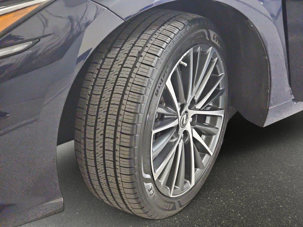 Certified Used 2025 Blue Lexus 300h image 30