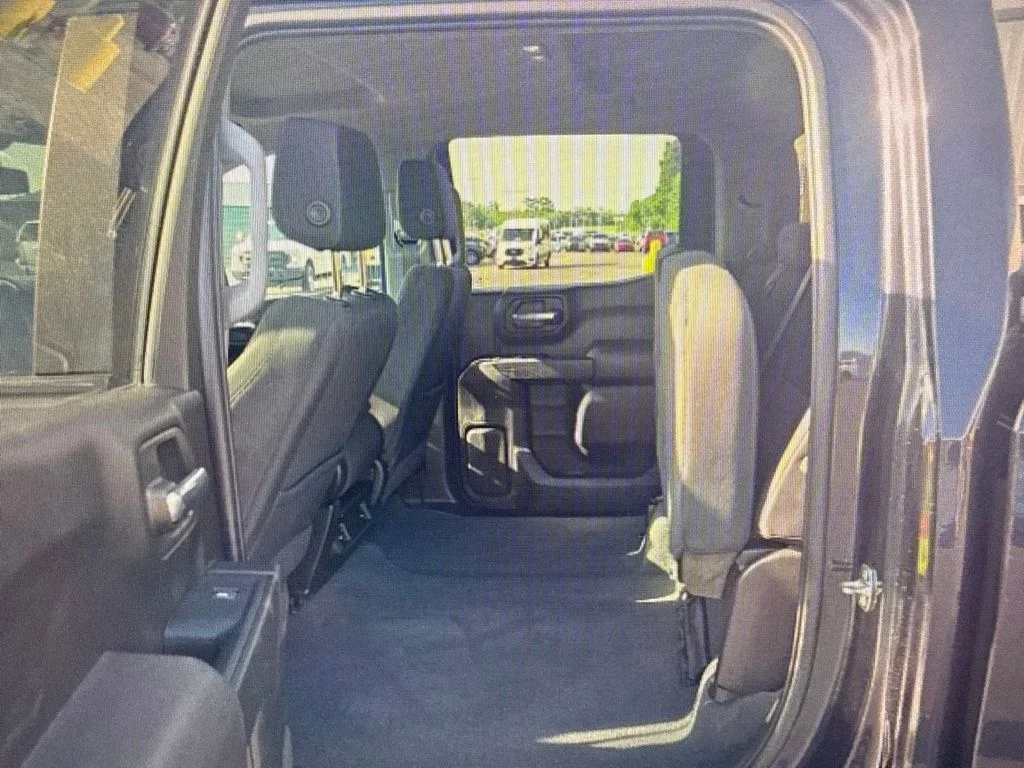 Used 2022 Gray Chevrolet Custom image 7