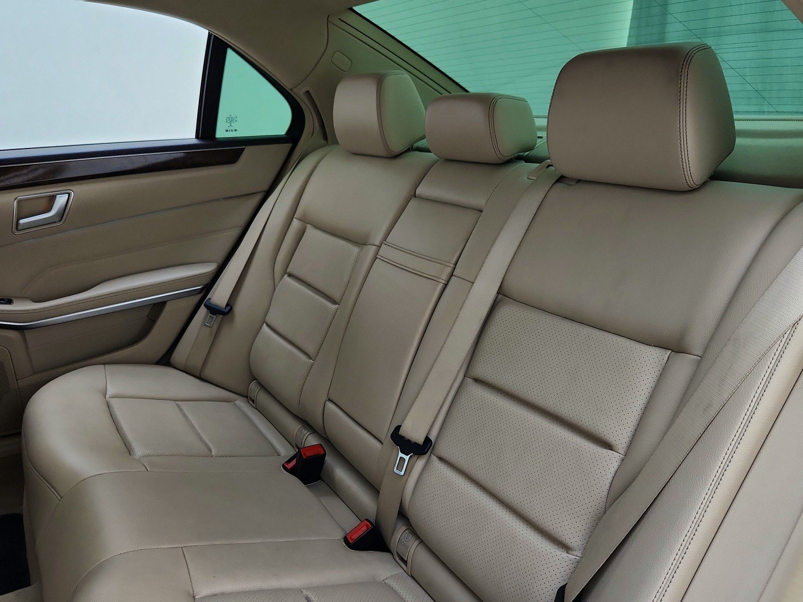 Used 2014 Black Mercedes-Benz E 350 Sport image 27