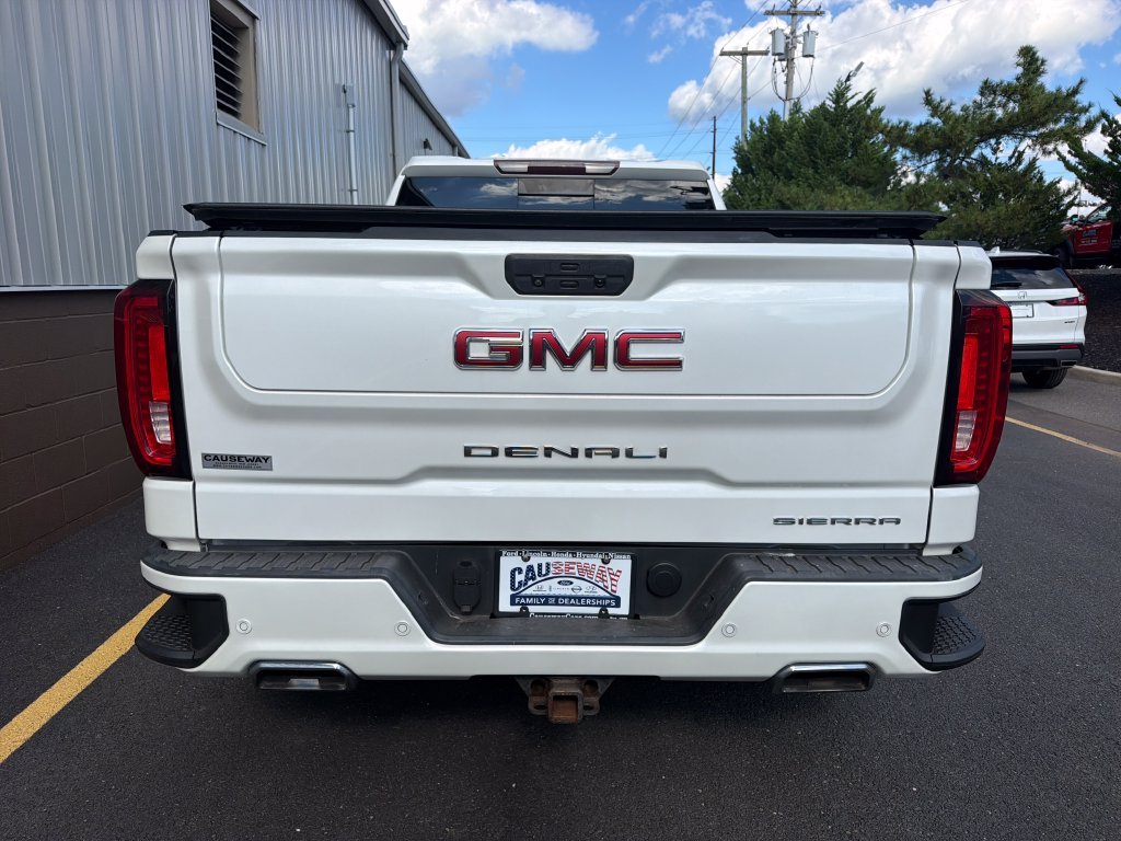 Used 2020 White GMC Denali image 7