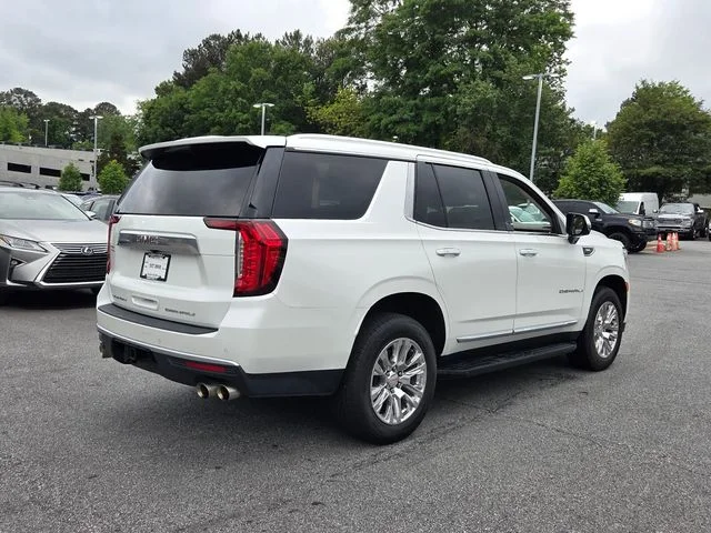Used 2022 White GMC Denali image 9