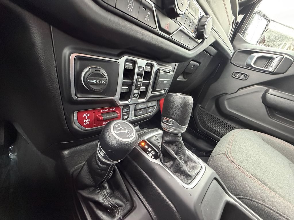 Used 2025 Black Jeep Rubicon image 22