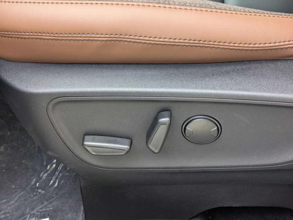 New 2026 Carbonized Gray Metallic Ford Outer Banks image 20