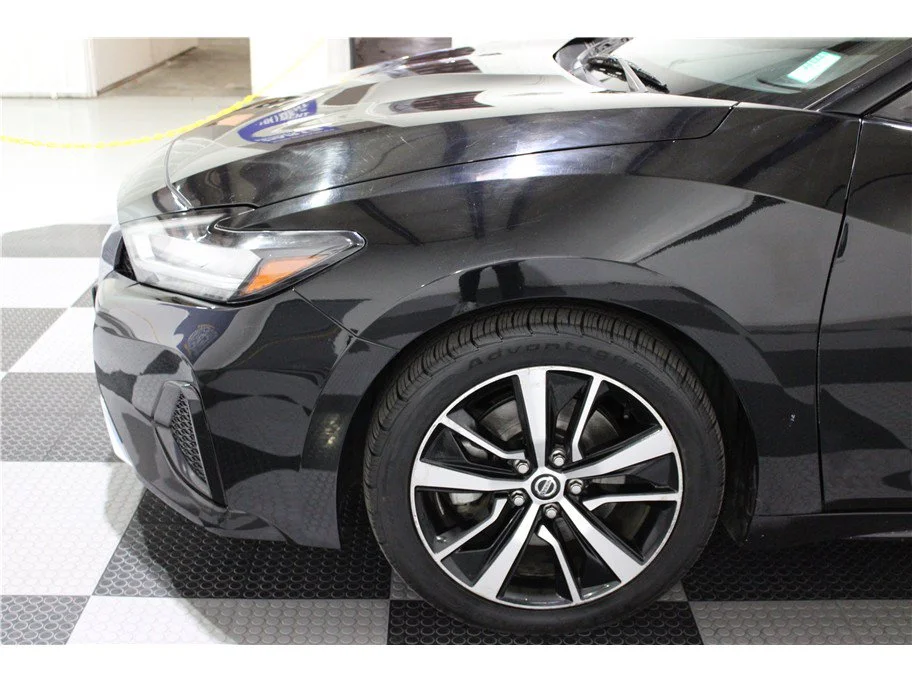 Used 2021 Super Black Nissan SV image 9