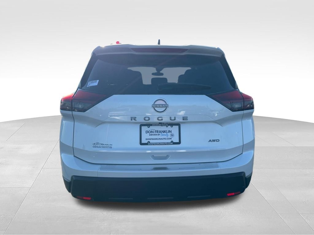 New 2026 White Nissan SV image 4