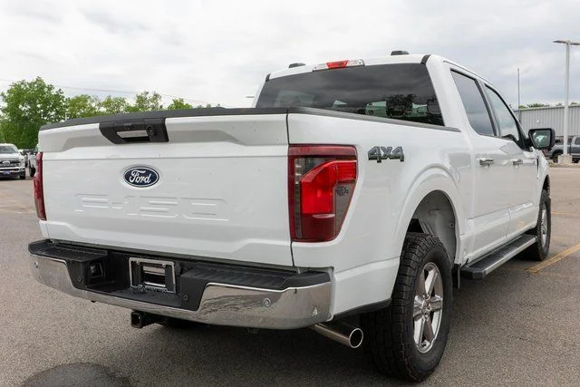 Used 2024  Ford XLT image 6