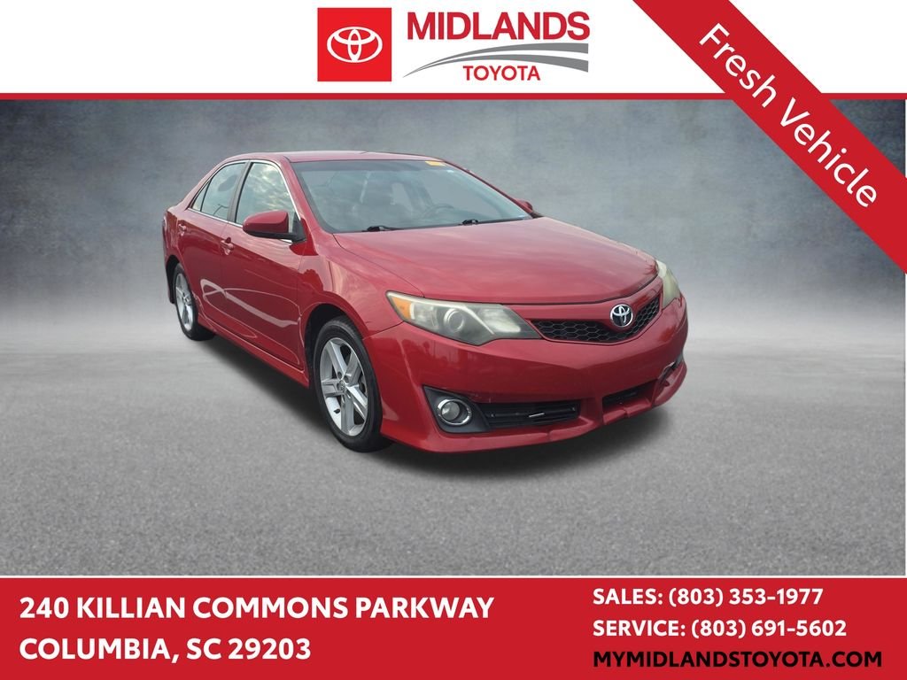 Used 2014 Red Toyota SE image 1