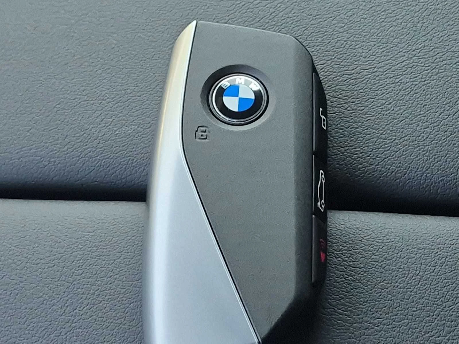 New 2026 Tanzanite Blue II Metallic BMW xDrive40i image 37