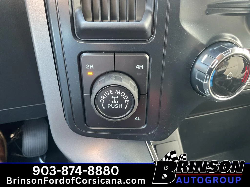 New 2026 Oxford White Ford XLT image 17