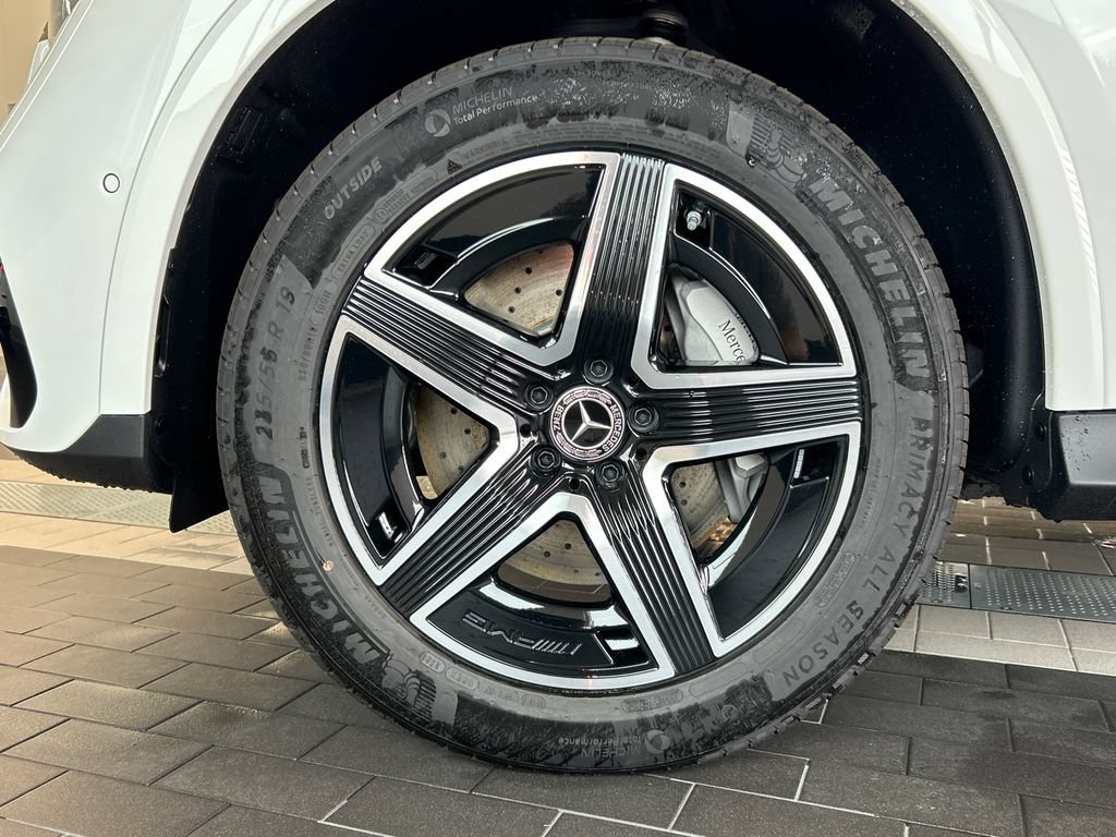 New 2027 Polar White Mercedes-Benz GLC 300 image 32