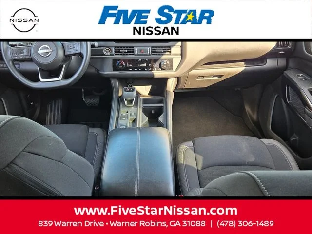 Used 2024 Gray Nissan S image 8