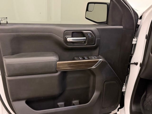 Used 2020 Summit White Chevrolet RST image 21