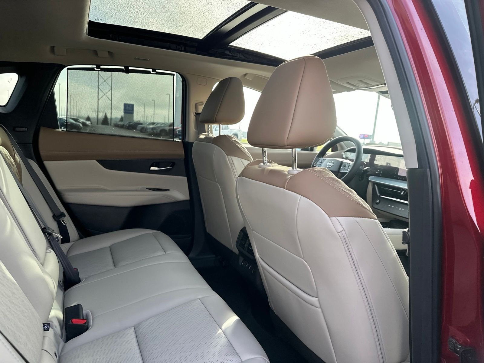 New 2027 Red Nissan Platinum image 33