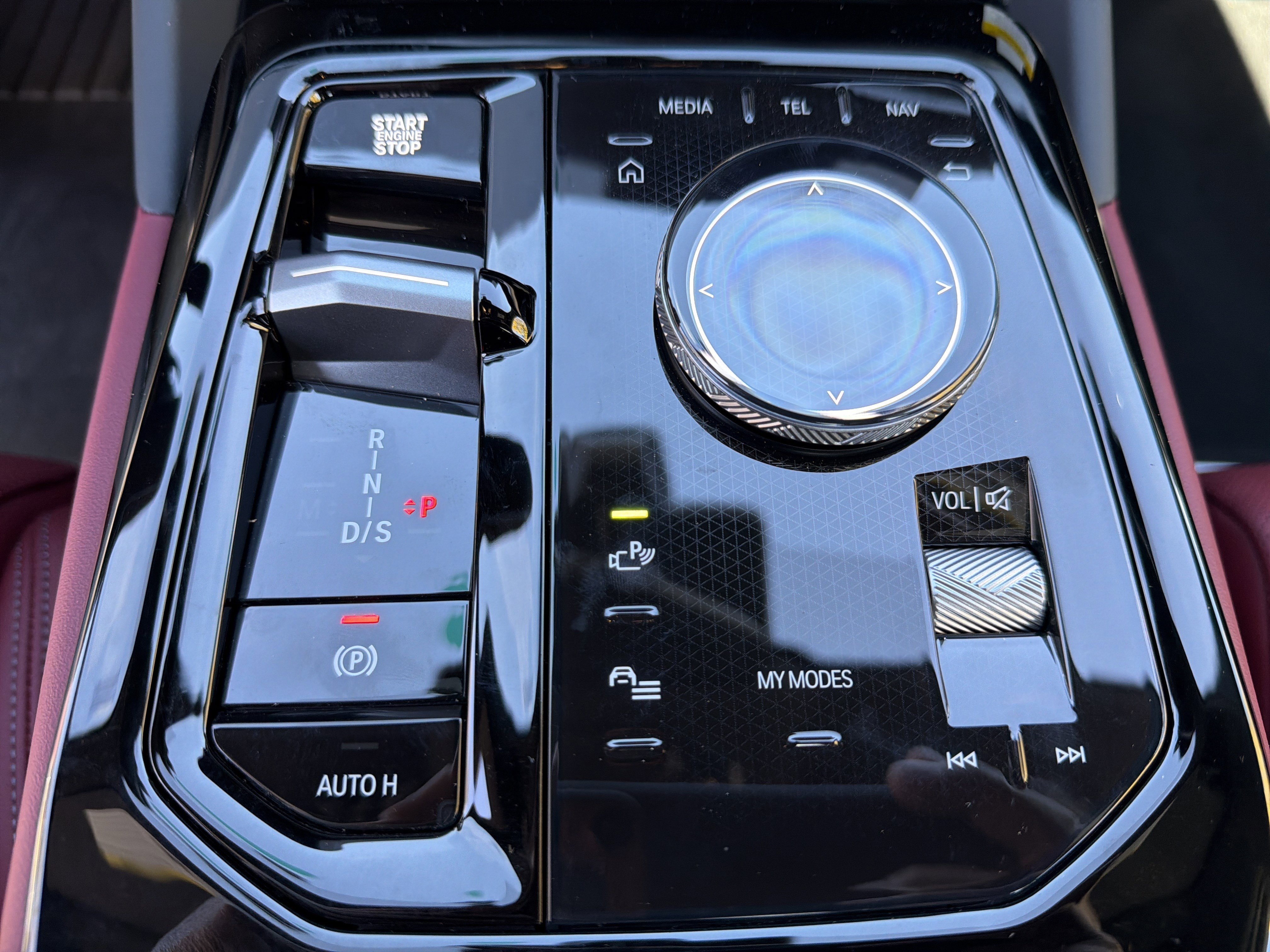 2026 BMW 5 Series 530i - Photo 9