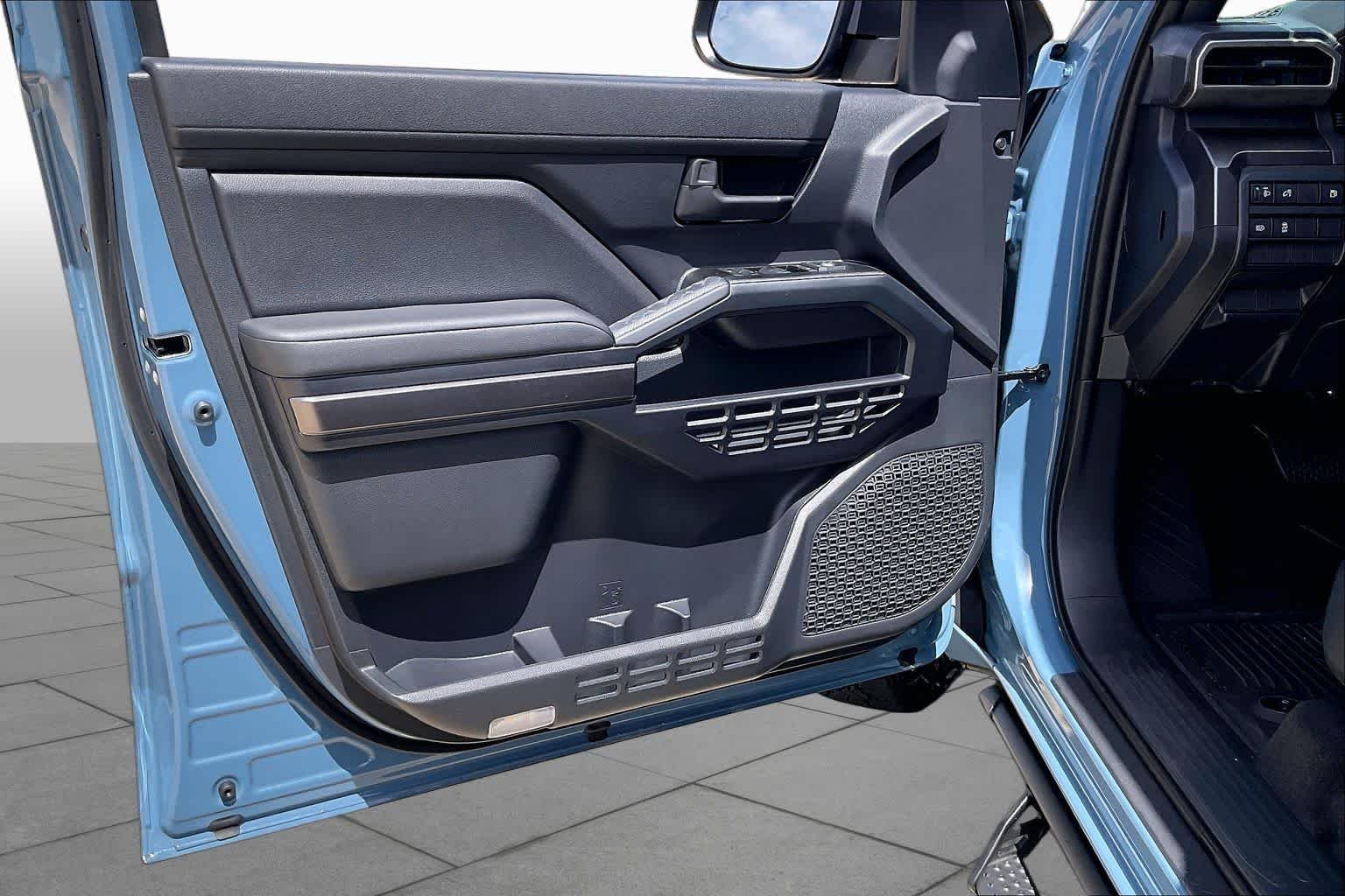 New 2026 Heritage Blue Toyota SR5 image 10