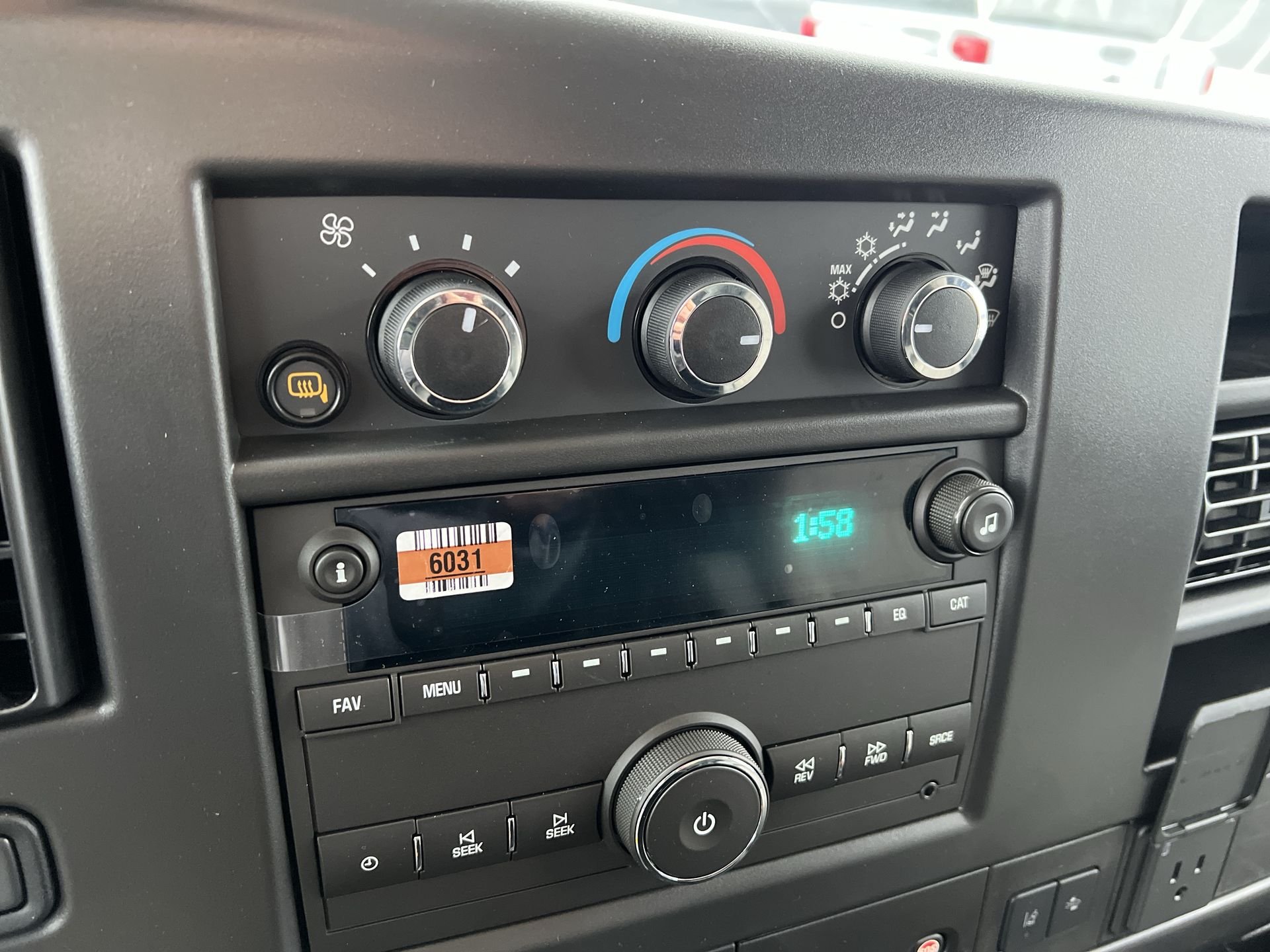 2025 Chevrolet Express Cargo Work Van - Photo 37