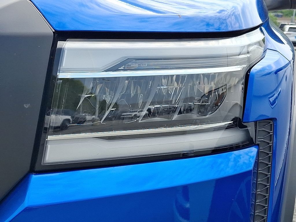 Used 2024 Blue Nissan PRO-4X image 9