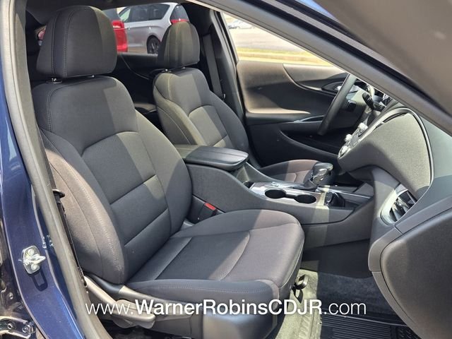Used 2022 Blue Chevrolet LT image 17