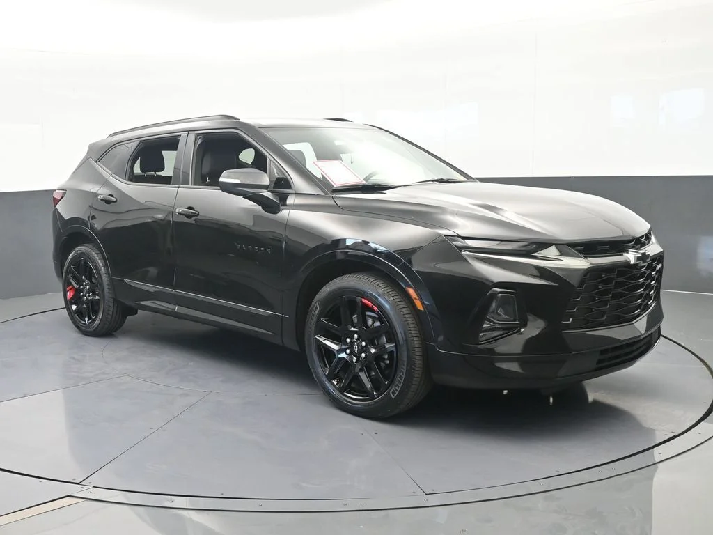 Used 2020 Black Chevrolet RS image 8