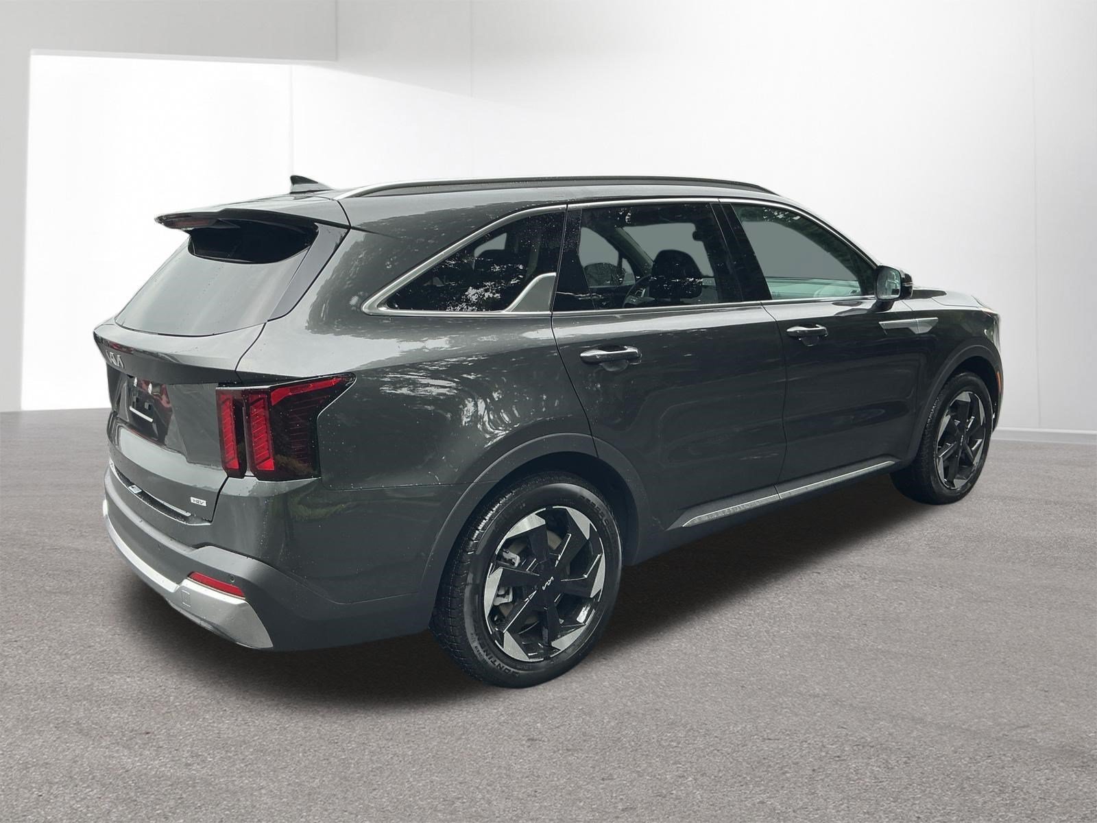 New 2026 Interstellar Gray Kia EX image 3
