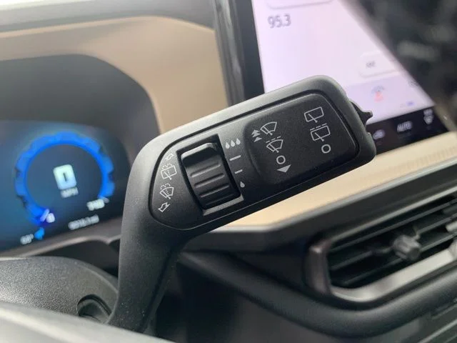 Used 2025 White Ford Big Bend image 29