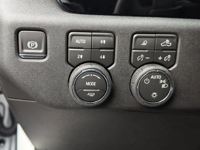 2026 Chevrolet Silverado 1500 LT - Photo 17