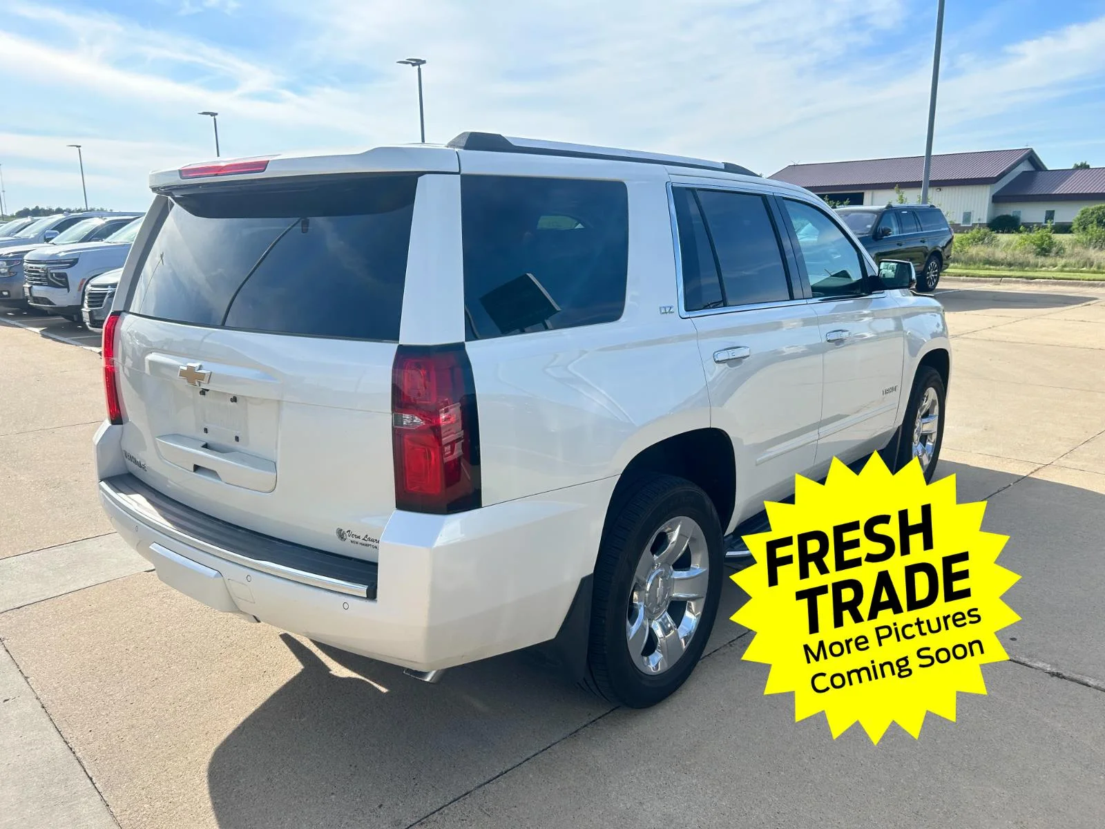 Used 2015 White Diamond Tricoat Chevrolet LTZ image 3