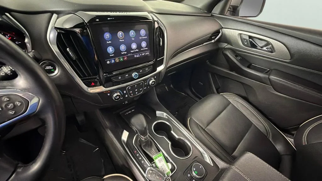 Used 2023 Sterling Gray Metallic Chevrolet Premier image 19