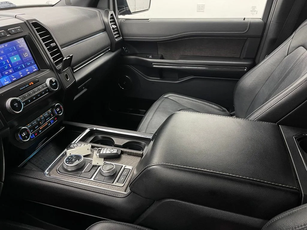 Used 2020 Black Ford Limited image 32