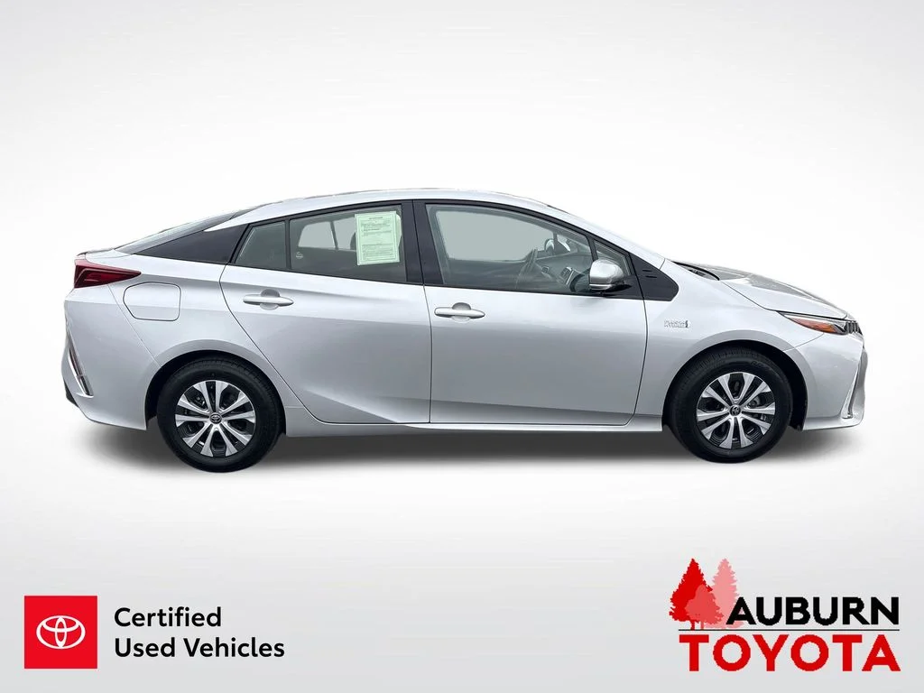 Certified Used 2020 Classic Silver Metallic Toyota LE image 8