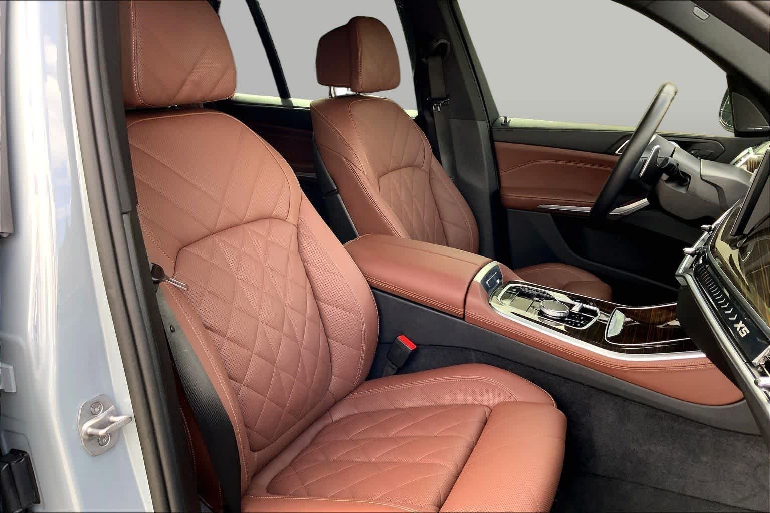 Pre-Owned 2025 BMW X5 XDrive40i