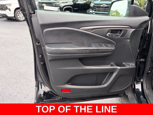Used 2019 Black Honda RTL-T image 12