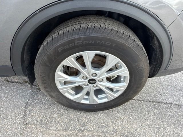 Used 2025 Gray Ford Active image 30