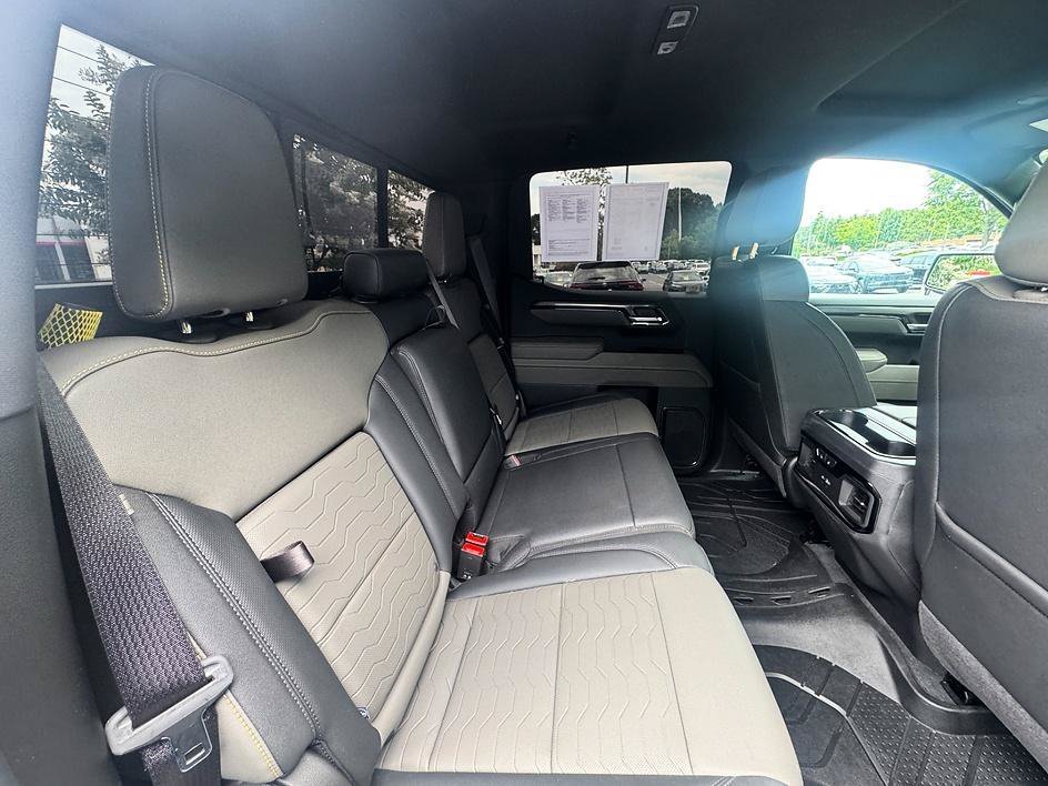 Used 2025 Black Chevrolet ZR2 image 20