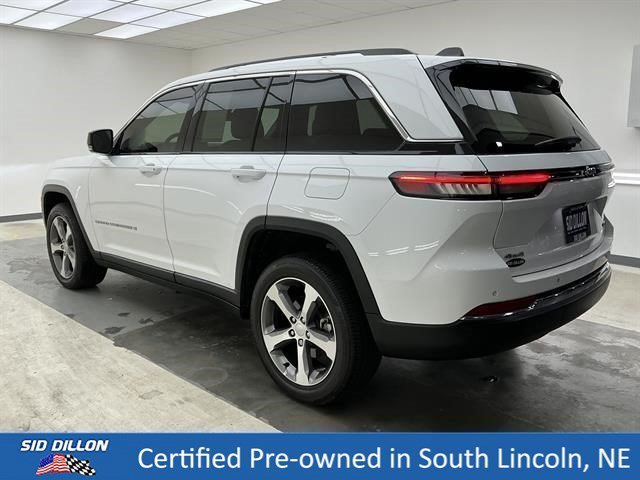 Used 2023 Bright White Clearcoat Jeep Limited image 5