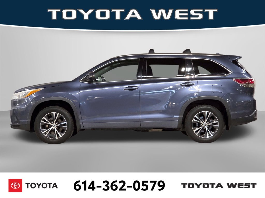 Used 2016 Blue Toyota XLE V6 image 10