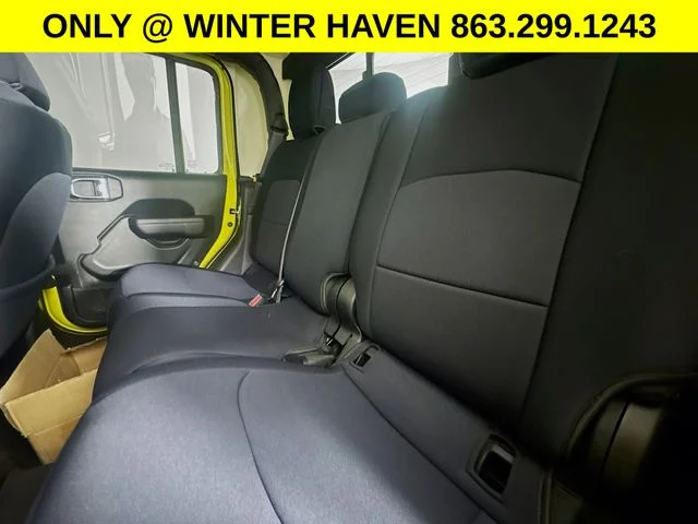 Used 2023  Jeep Sport S image 23