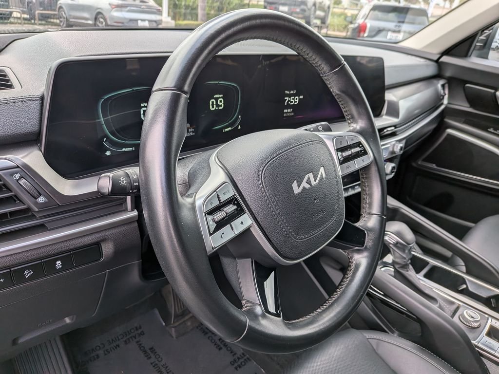 2023 Kia Telluride LX - Photo 17