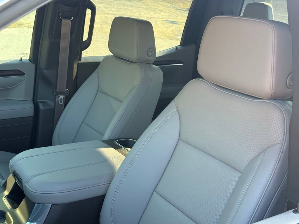 2026 GMC Sierra 1500 SLT - Photo 17