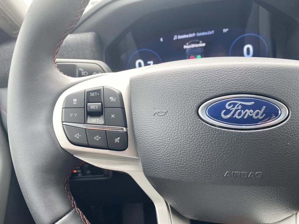 New 2026 Agate Black Metallic Ford Active image 19