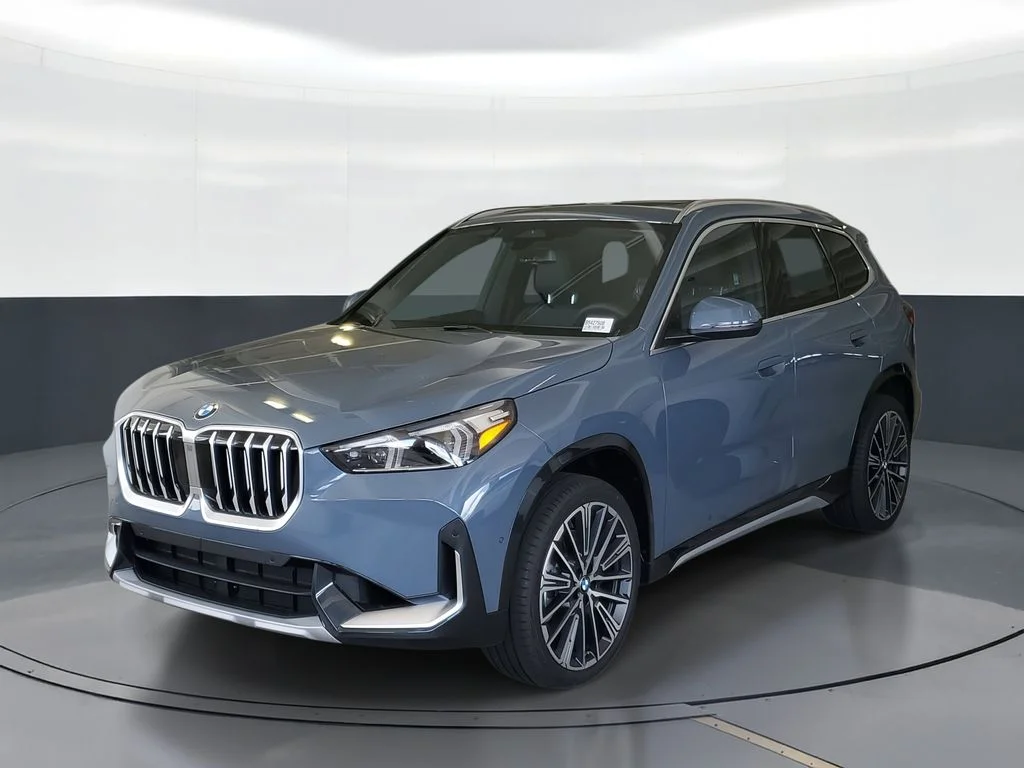 Used 2026 Storm Bay Metallic BMW xDrive28i image 1