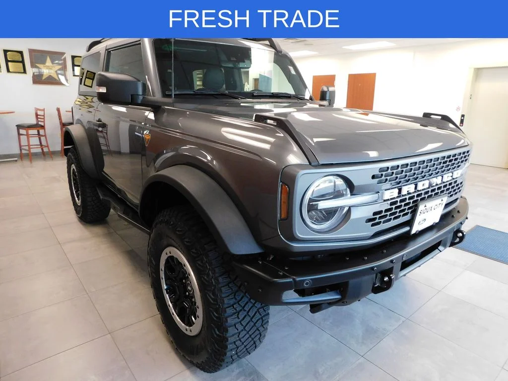Used 2024 Carbonized Gray Metallic Ford Badlands image 3
