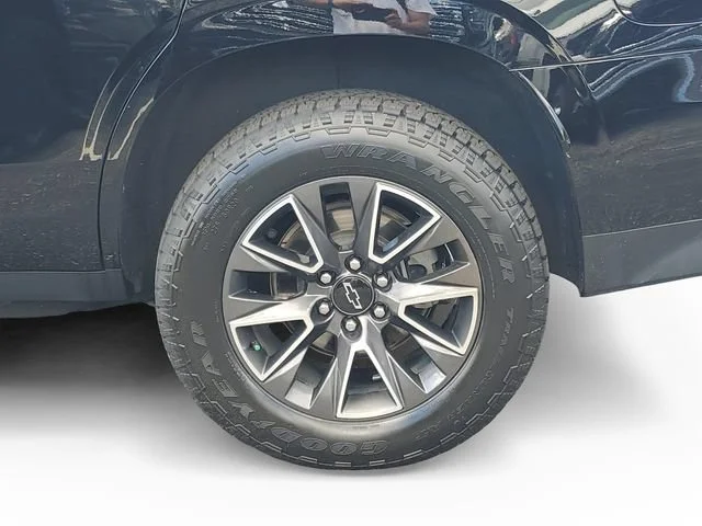 Used 2022 BLACK Chevrolet Z71 image 38