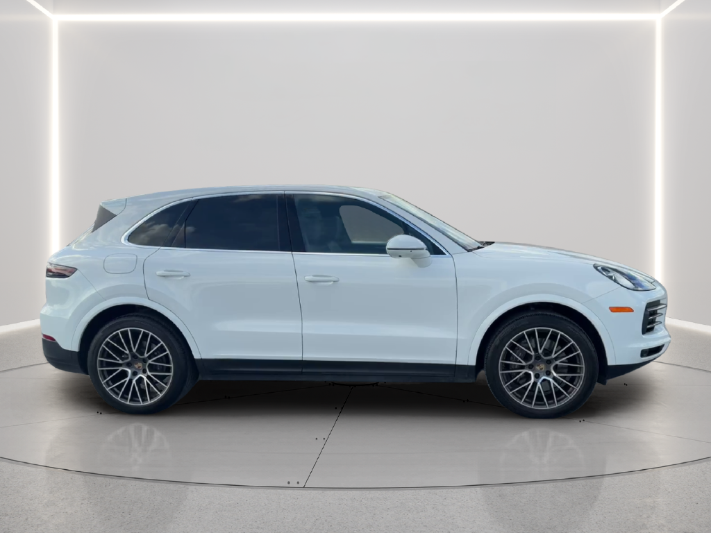 Used 2023 White Porsche Base image 4