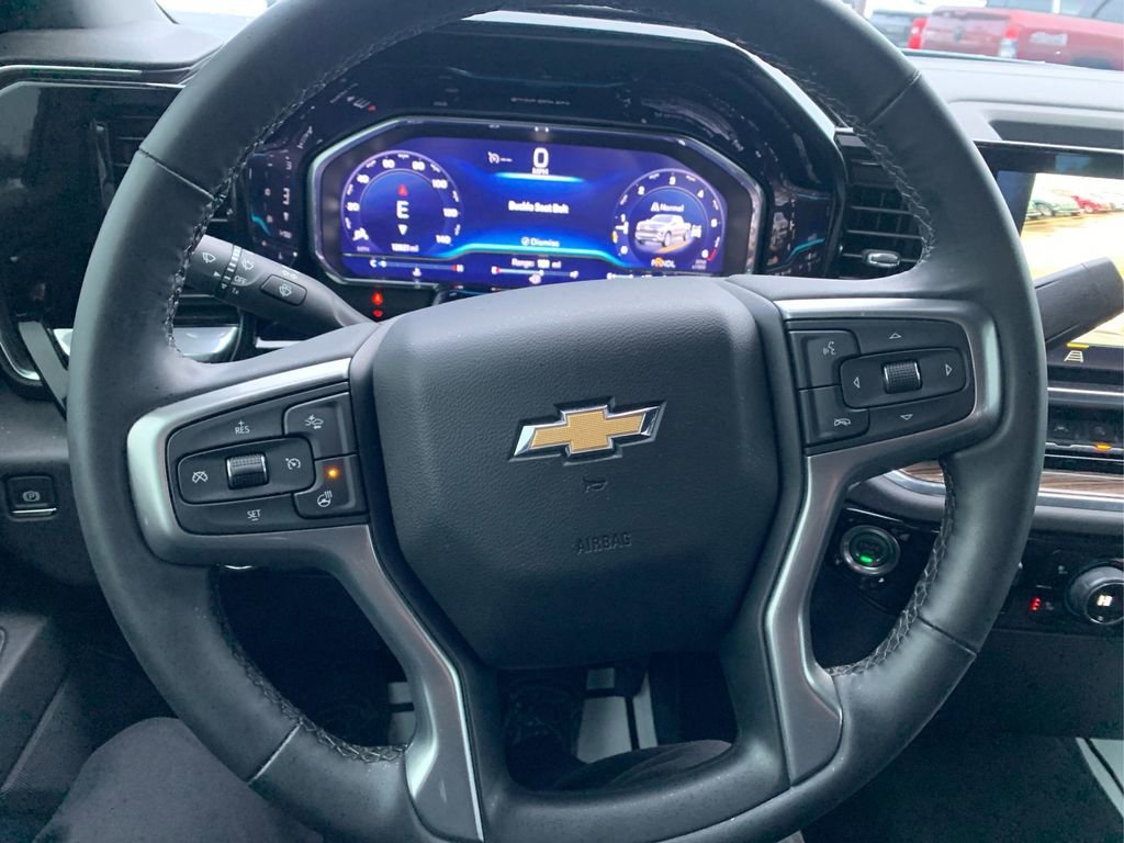 2025 Chevrolet Silverado 1500 LT - Photo 15