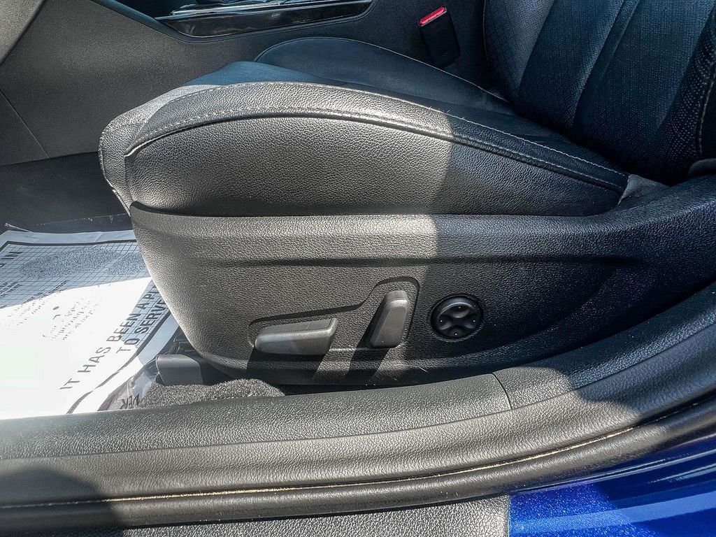 Used 2016 Blue Kia EX image 20
