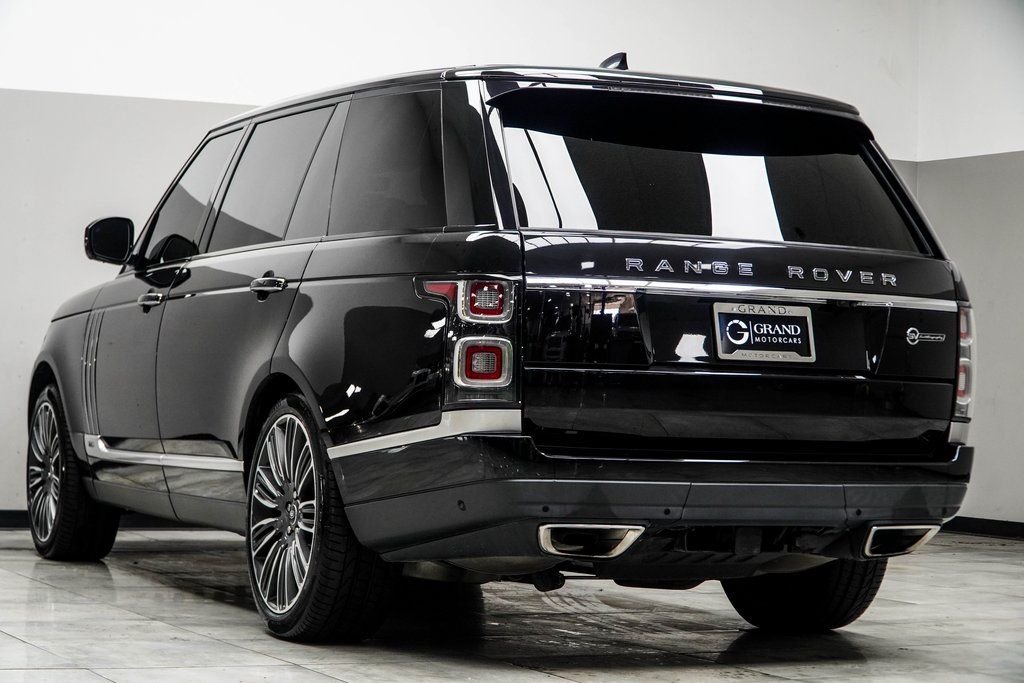Used 2022 Black Land Rover SVAutobiography image 11